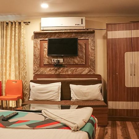 Hotel Mukesh Residency ปูเน่ ภายนอก รูปภาพ