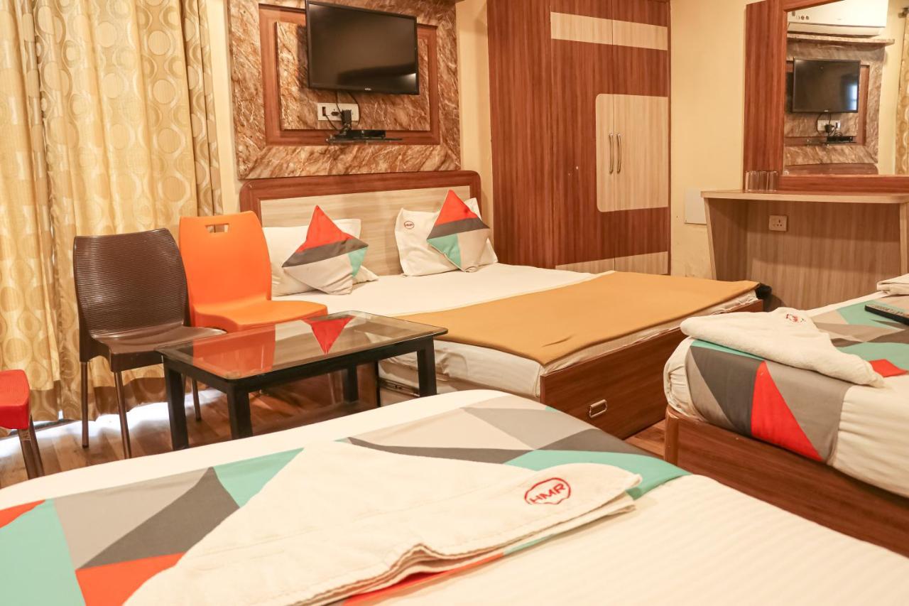 Hotel Mukesh Residency ปูเน่ ภายนอก รูปภาพ