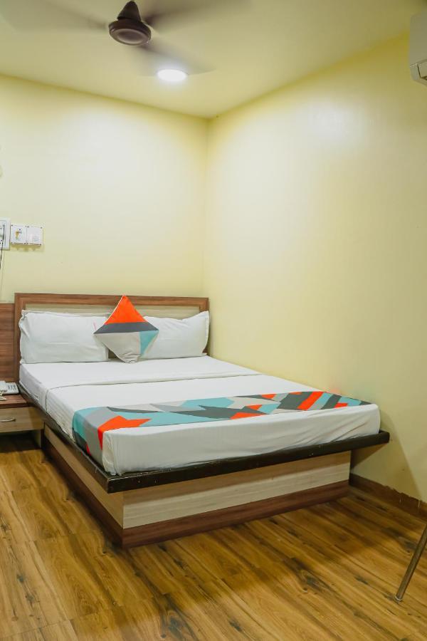 Hotel Mukesh Residency ปูเน่ ภายนอก รูปภาพ