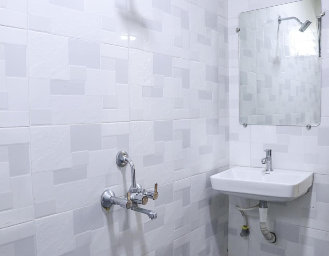 Hotel Mukesh Residency ปูเน่ ภายนอก รูปภาพ